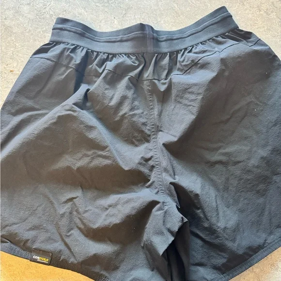 adidas Men's Black Cordura Athletic Shorts 5’ - Picture 4 of 4